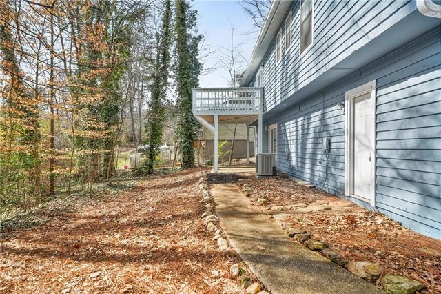 6595 Oakwood Drive, Douglasville, GA 30135