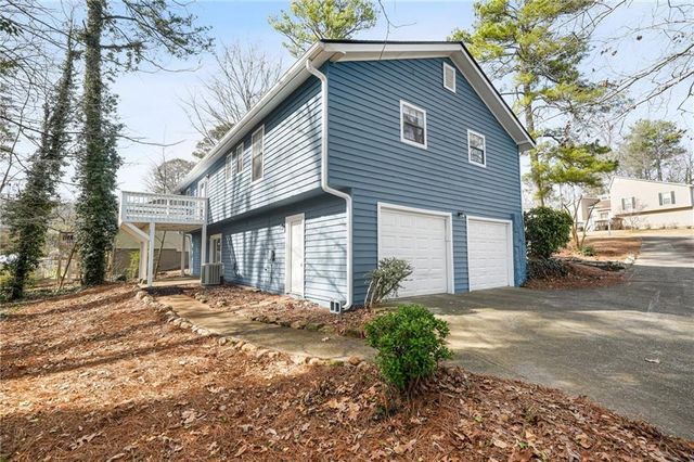 6595 Oakwood Drive, Douglasville, GA 30135