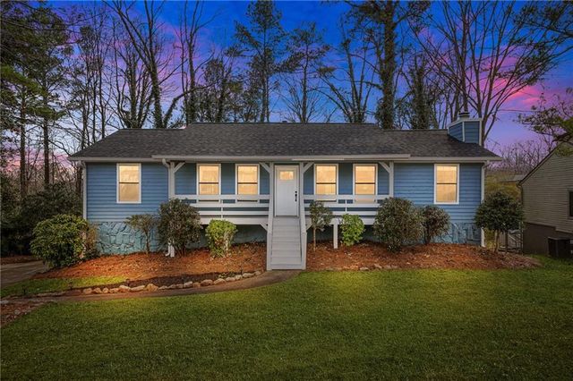 6595 Oakwood Drive, Douglasville, GA 30135