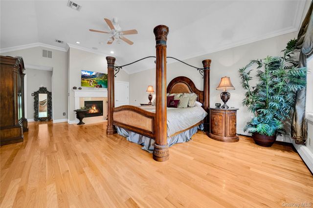 12 Stone Meadow Lane, Suffern, NY 10901