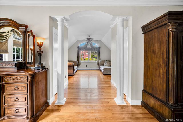 12 Stone Meadow Lane, Suffern, NY 10901