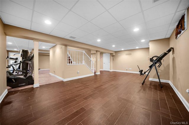 12 Stone Meadow Lane, Suffern, NY 10901