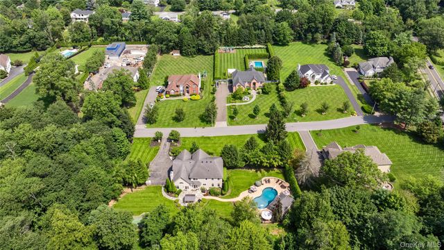 12 Stone Meadow Lane, Suffern, NY 10901
