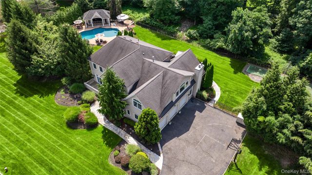 12 Stone Meadow Lane, Suffern, NY 10901