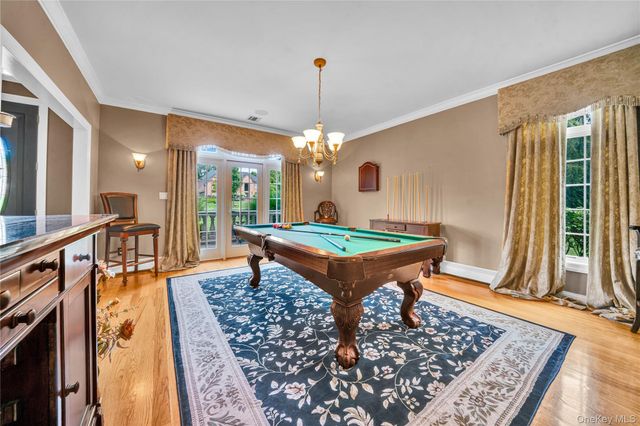 12 Stone Meadow Lane, Suffern, NY 10901