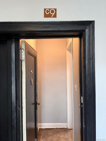 24-65 38th Street 9C, Astoria, NY 11103