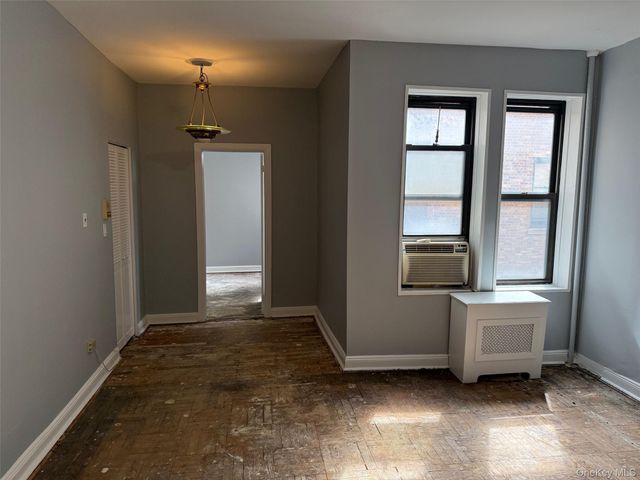 24-65 38th Street 9C, Astoria, NY 11103