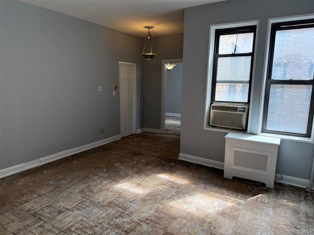 24-65 38th Street 9C, Astoria, NY 11103