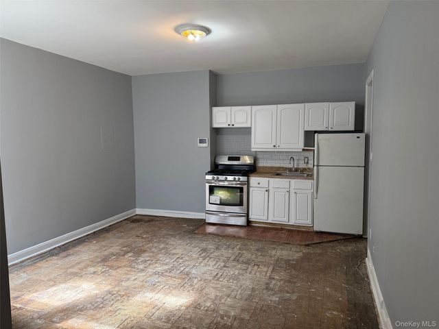 24-65 38th Street 9C, Astoria, NY 11103