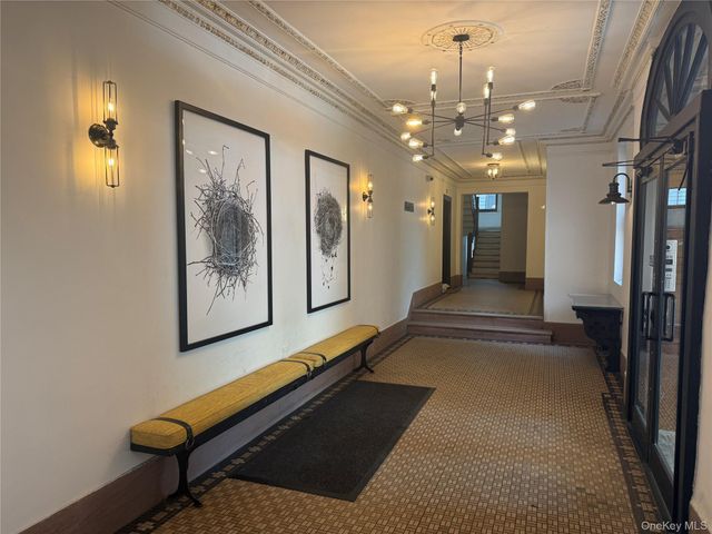24-65 38th Street 9C, Astoria, NY 11103