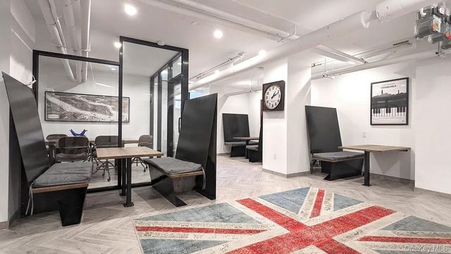24-65 38th Street 9C, Astoria, NY 11103