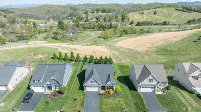 314 Settlers RD, Fincastle, VA 24090