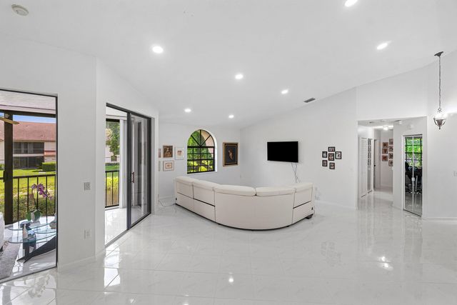 5171 EUROPA Drive G, Boynton Beach, FL 33437