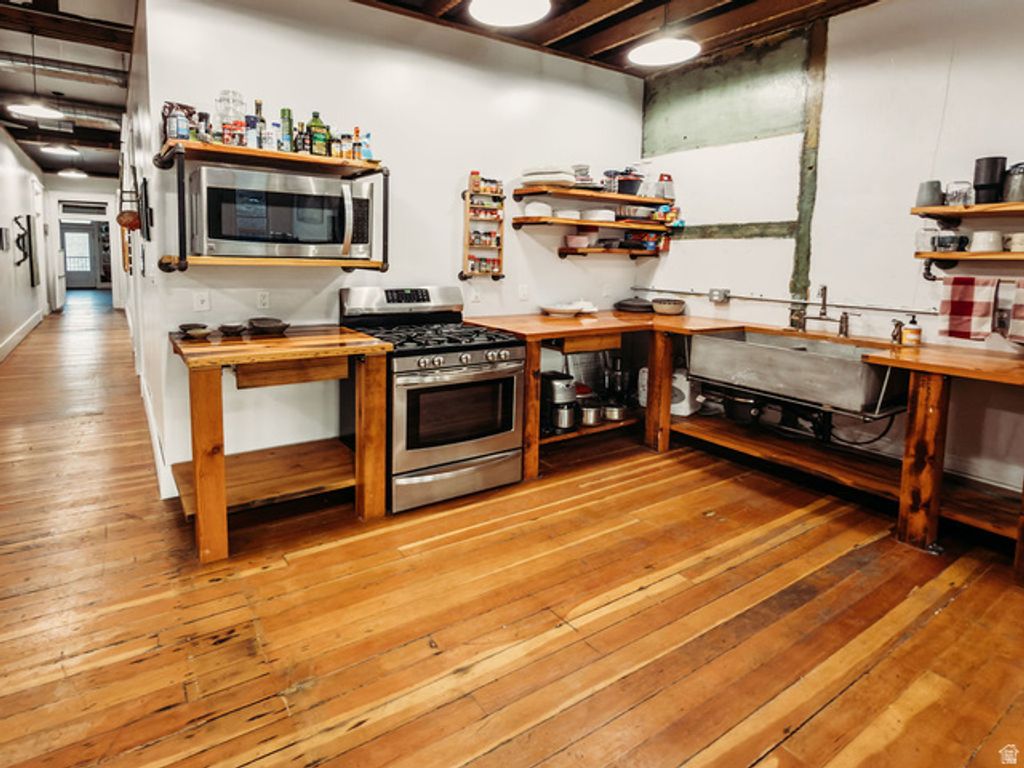 Image 24 of property listing at 182 S. MAIN ST, Helper, UT 84526
