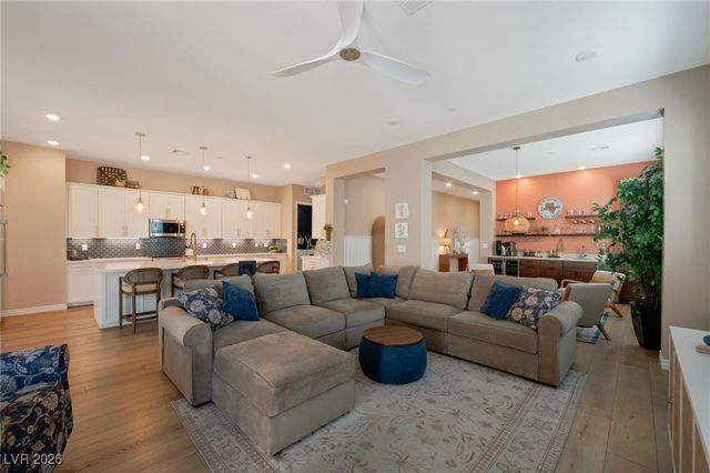 965 Tony Willis Court, Las Vegas, NV 89138