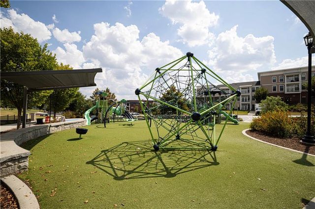 129 Jacobs Hollow Street, Lawrenceville, GA 30046