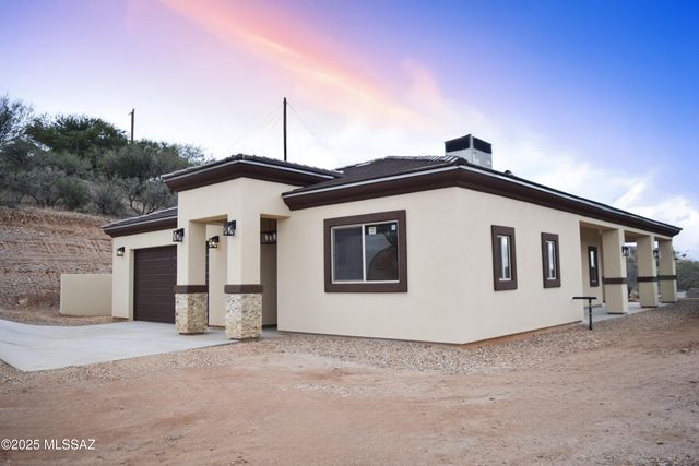 462 Calle Cipres, Rio Rico, AZ 85648