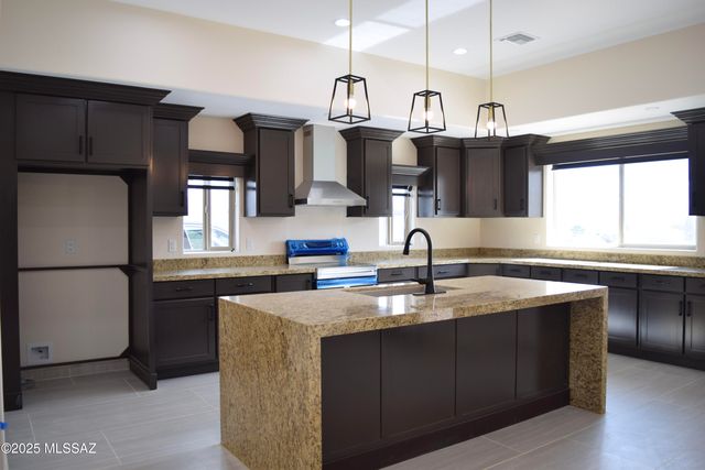 462 Calle Cipres, Rio Rico, AZ 85648