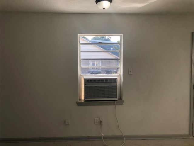 404 James Street, Houston, TX 77009