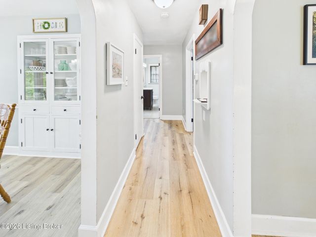 7 Settlers Trace Rd, Louisville, KY 40291