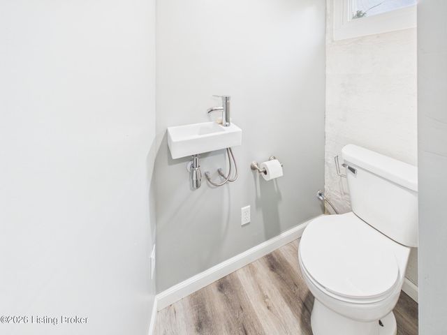 7 Settlers Trace Rd, Louisville, KY 40291