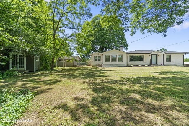 7 Settlers Trace Rd, Louisville, KY 40291