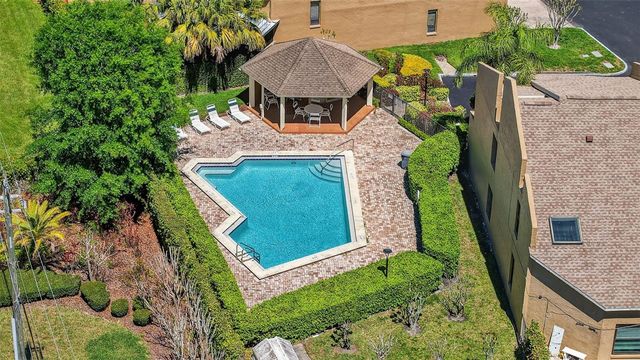 13804 MILL COVE CIRCLE, Tampa, FL 33618