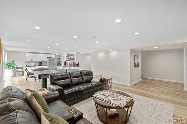 1339 Durham Drive, Herculaneum, MO 63048