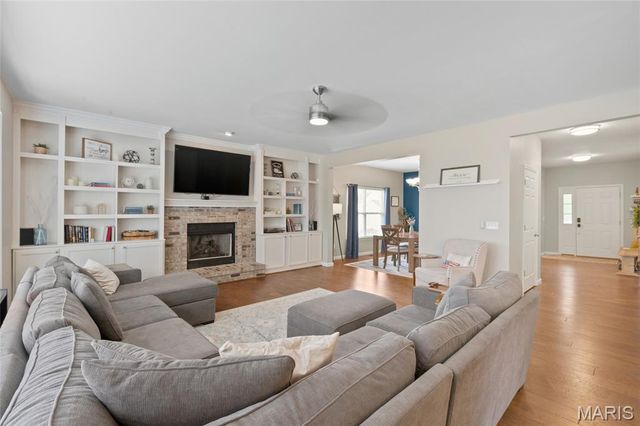 1339 Durham Drive, Herculaneum, MO 63048