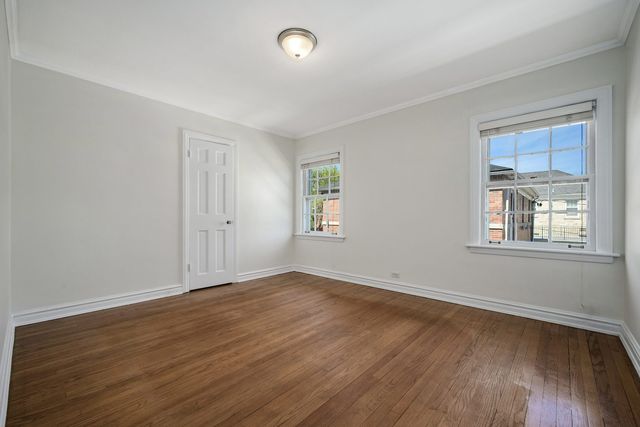 6103 N Kirkwood Avenue, Chicago, IL 60646