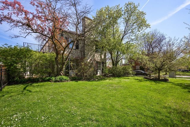 6103 N Kirkwood Avenue, Chicago, IL 60646