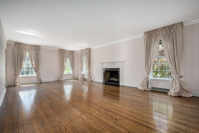 6103 N Kirkwood Avenue, Chicago, IL 60646