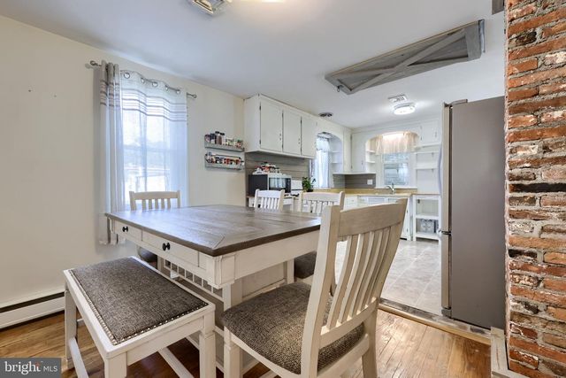 9 PARK CIRCLE DR, Lancaster, PA 17603