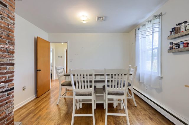 9 PARK CIRCLE DR, Lancaster, PA 17603