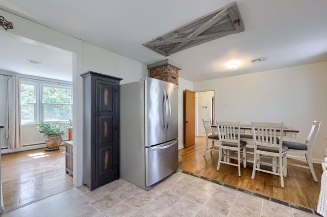 9 PARK CIRCLE DR, Lancaster, PA 17603