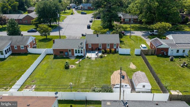 9 PARK CIRCLE DR, Lancaster, PA 17603