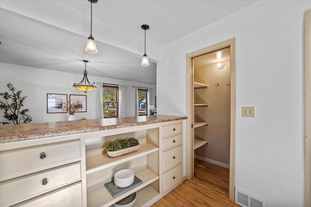 2879 N 79th STREET, Milwaukee, WI 53222