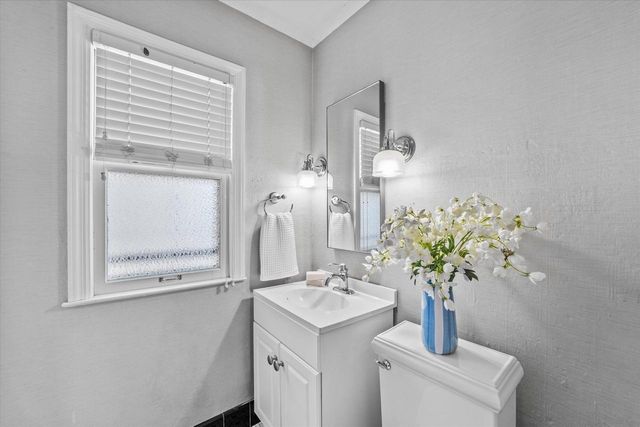 2879 N 79th STREET, Milwaukee, WI 53222