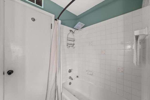 2879 N 79th STREET, Milwaukee, WI 53222