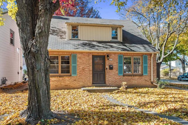 2879 N 79th STREET, Milwaukee, WI 53222