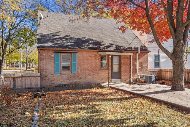 2879 N 79th STREET, Milwaukee, WI 53222