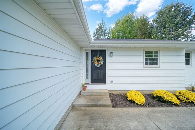 1865 Lindsey Road, Jackson, MI 49201