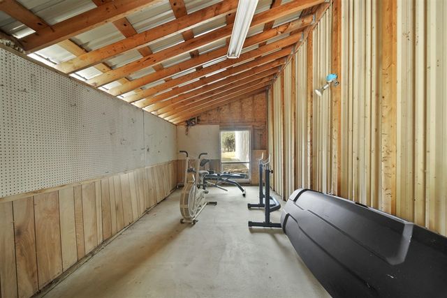 1865 Lindsey Road, Jackson, MI 49201