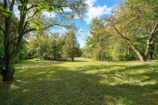 1865 Lindsey Road, Jackson, MI 49201