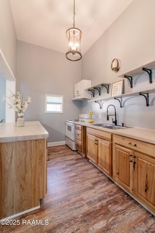 311 S Guegnon Street, Abbeville, LA 70510