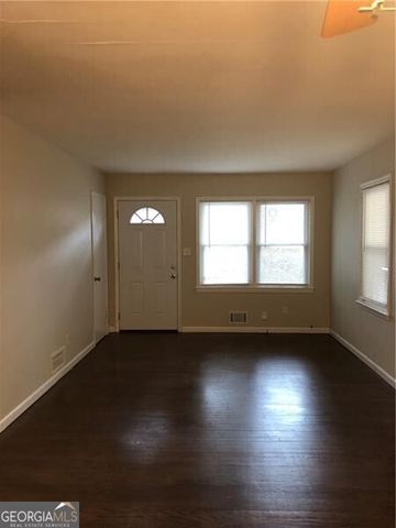 1048 Mantissa Street NW, Atlanta, GA 30318