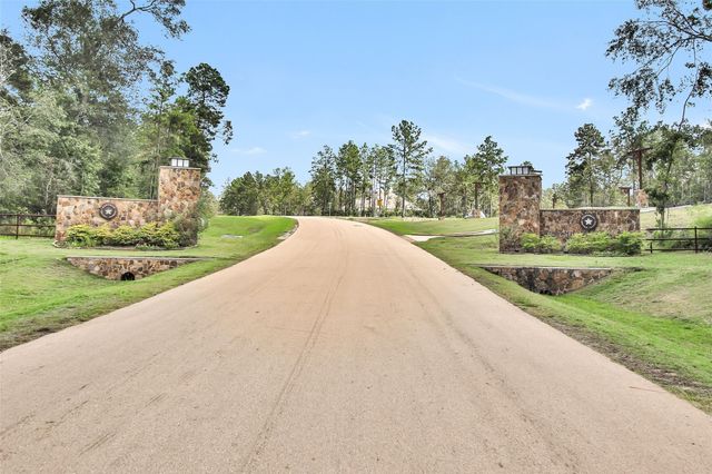15633 Ridge Rock Road, Willis, TX 77378