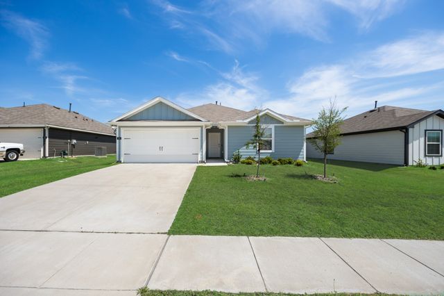 214 Crookedfield Drive, Nevada, TX 75173