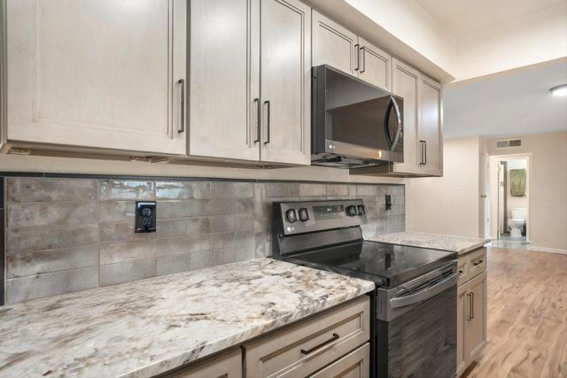 11505 PALM SPRINGS Avenue NE, Albuquerque, NM 87111