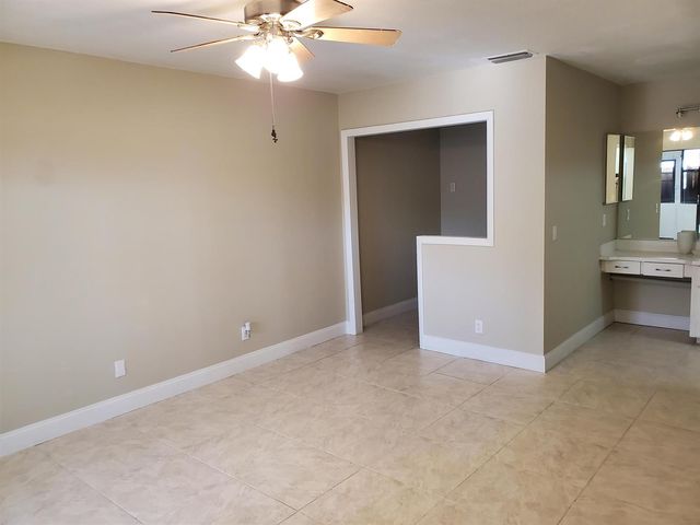 4327 Willow Brook Circle, West Palm Beach, FL 33417